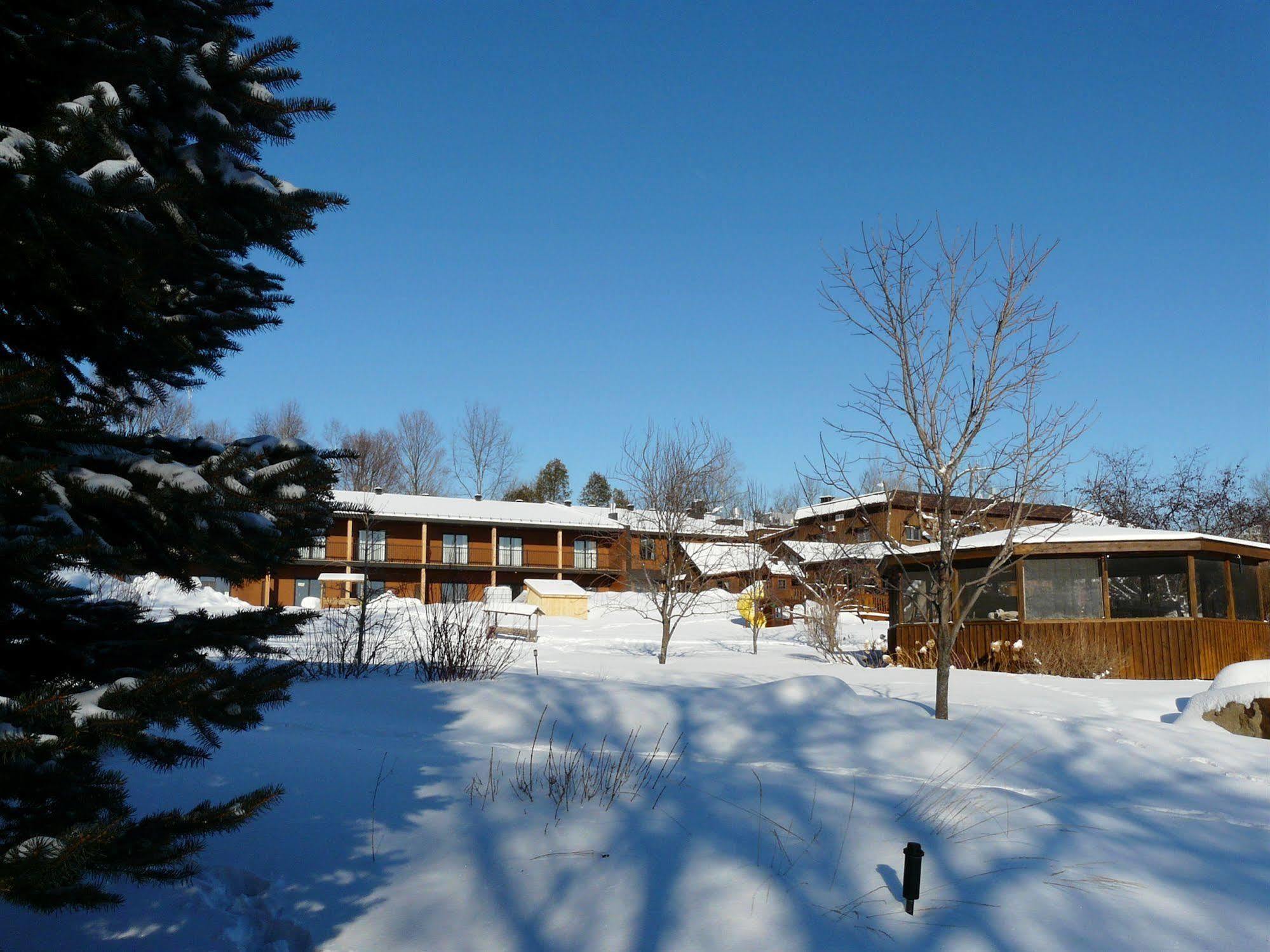 Auberge des Gallant Rigaud Exterior foto